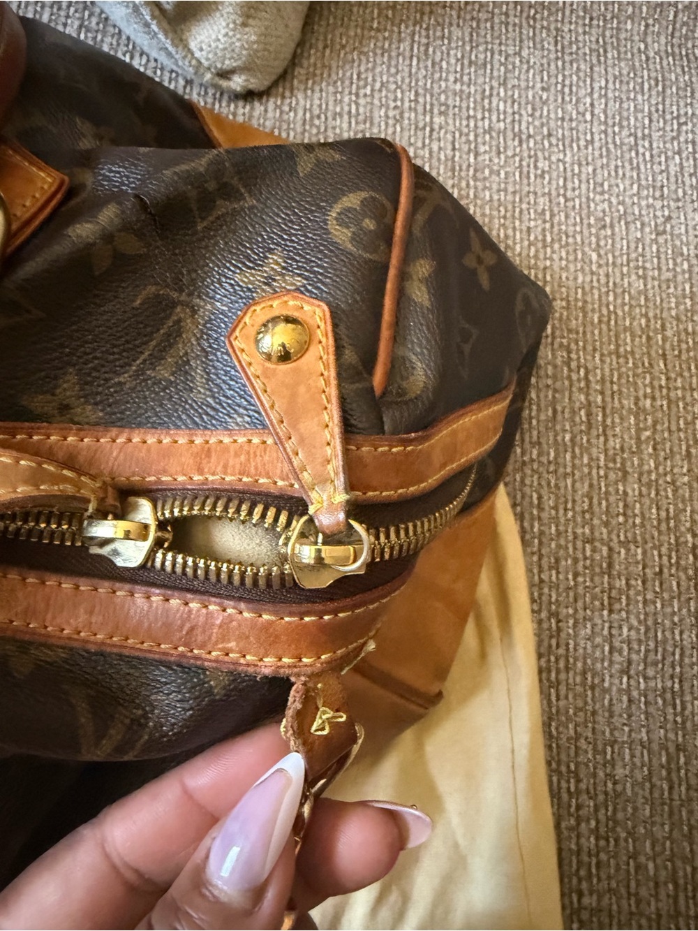 Louis Vuitton Stephen Sprouse 2006 Vintage handbag with Tortoiseshell-Link Strap - Picture 4 of 12